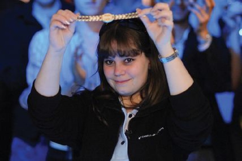 annette-obrestad-wins-wsop-2007